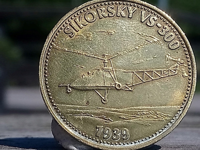 Shell kolikko. Sikorsky VS - 300. Halkaisija - 26 mm.