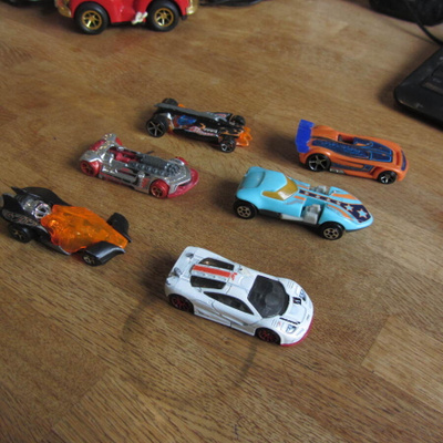 6 kpl Hot Wheels Mattel esim McDonald's malli