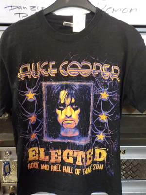 ALICE COOPER ELECTED ROCK N ROLL HALL OF FAME T-PAITA KOKO M