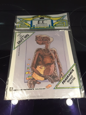 E.T. The extra terrestrial tarra