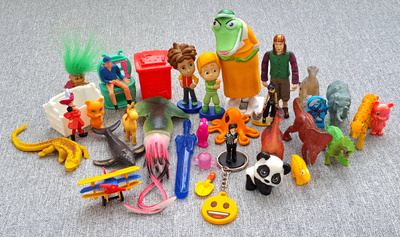 Keräilyfiguureja ym. (34 kpl)
