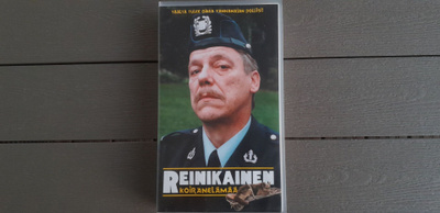 VHS: Reinikainen Koiranelämää (Tenho Saurén 1985/2002)