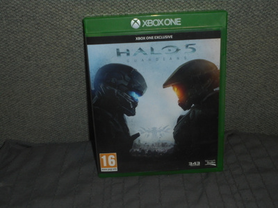 Xbox one peli. Halo 5