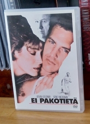 Ei pakotietä ( No way out, 1987)