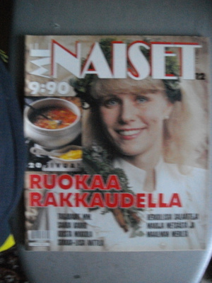 Me Naiset Nro 12/1989 (10.11)