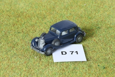 #D71 Pienoisrautatiehen Mersu 260D, 1:87