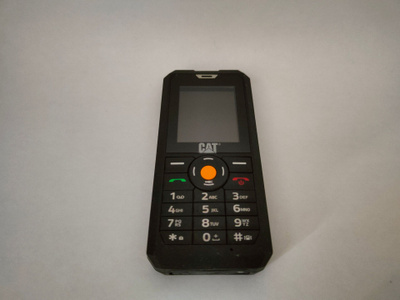 Catepillar CAT B30 matkapuhelin