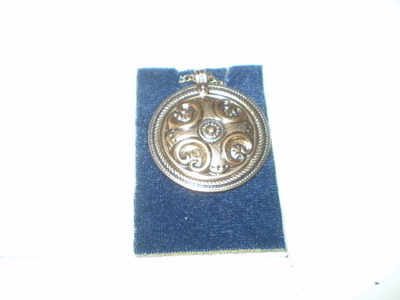 KALEVALA KORU Räisälän riipus, pieni, pronssia