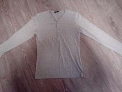 Harmaa trikoo paita koko M/L