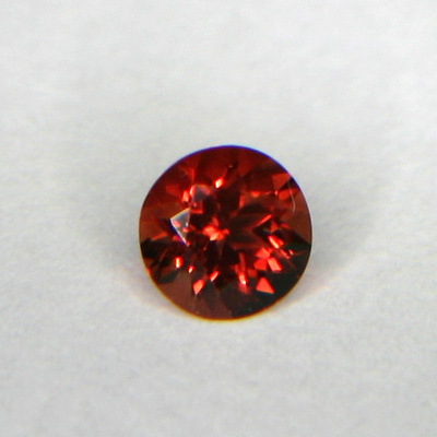 Andesiini-labradoriitti puhdas 0.45 ct saturoitunut elävä