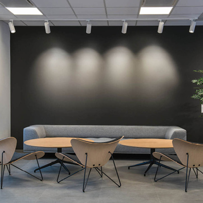 Ecotube valaisin Global XTS 3-vaihekiskoon