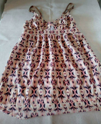 Bershka toppi koko S