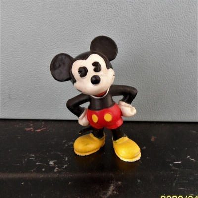 HYVÄKUNTOINEN 80-LUVUN DISNEY MIKKI HIIRI FIGUURI / SAKSA