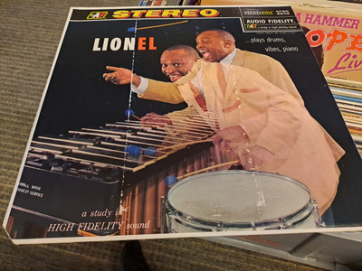 Lionel Hampton: Plays Drums, Vibes, Piano