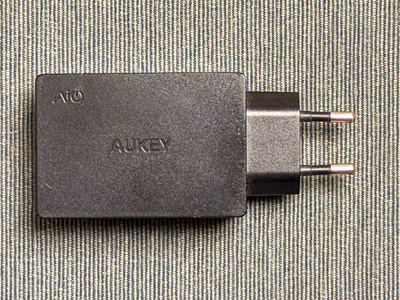 AUKEY 3xUSB-A 6A 30W USB-laturi (PA-U35)