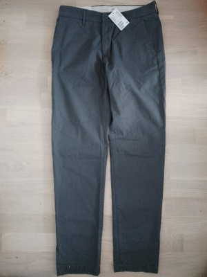 Uudet H&M chinot, 31