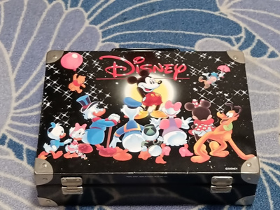 Metallinen Disney Salkku 80-90 Luvulta
