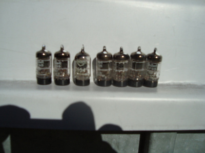 Radioputki  5654 =  6AK5W spesiaalilaatu = EF95 Mullard