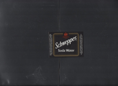 Mallasjuoma Schweppes Soda Water. Etiketti
