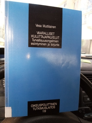 MUTTILAINEN  : VAARALLISET KULUTTAJAPALVELUT ( SIS POSTIKULU