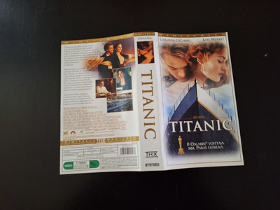 VHS Kansipaperit TITANIC