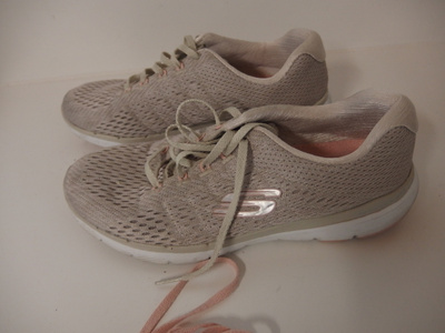 Skechers nauhalliset kengät, koko 39