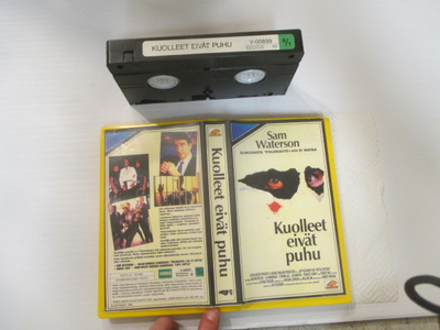 kuolleet eivät puhu - vhs