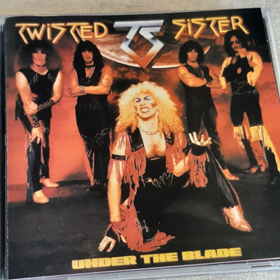 Twisted Sister - Under The Blade (CD+1) NM!! Remastered