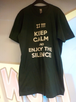 KEEP CALM AND ENJOY THE SILENCE T-PAITA KOKO S