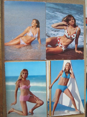 neljä pin-up postikorttia
