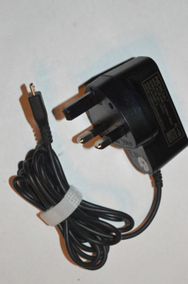 Nokia AC-10X (UK) laturi