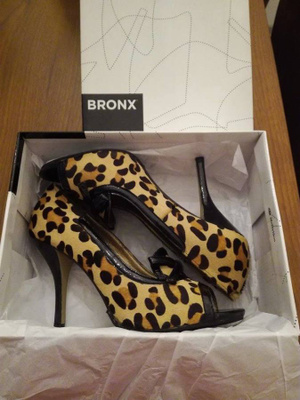 Hienot BRONX:n korkkarit