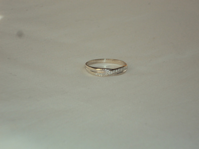 Valkokultainen timantti sormus 14k