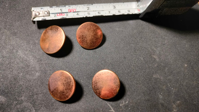 24mm Saksalaisia nappeja