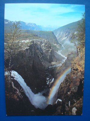 Norja: Vöringfossen 182m. Ei kulk.