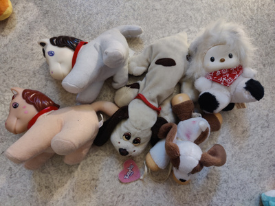 Bye bye pets, Pound puppy, Tohon pehmo ja Tuggles