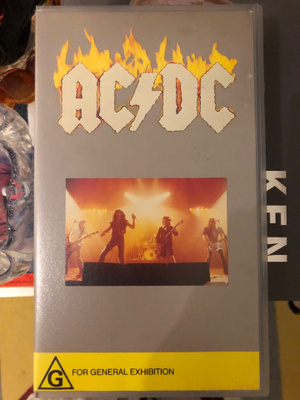 AC/DC: s/t. 1989.