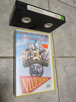 VELJESKUNTA -KOMEDIA 50 LUVULTA