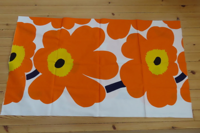 Marimekko - oranssi Iso Unikko-kangas