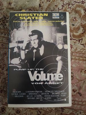 Pump Up The Volume - Yön äänet VHS Christian Slater