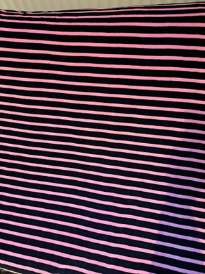 Musta pinkki raita velour 170x150cm