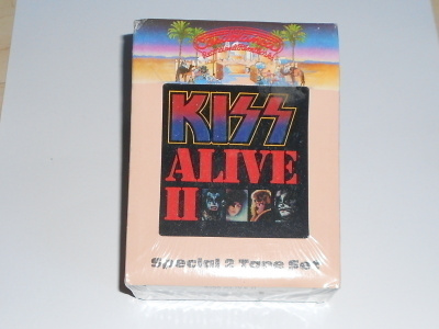 Kiss :Muoveista avaamaton Alive II 8-track 1977!