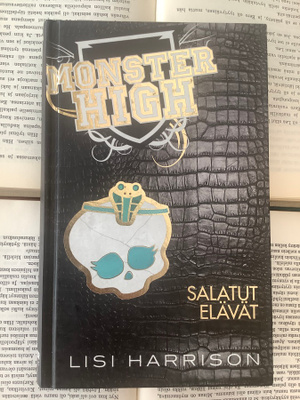 Lisi Harrison - Monster High 2: Salatut elävät (sid.)