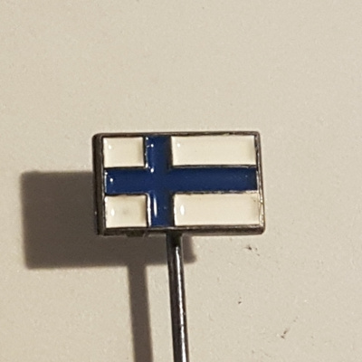 SUOMI LIPPU NEULAMERKKI