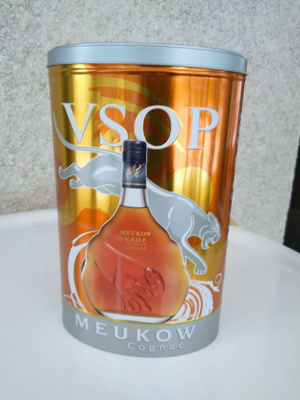 Meukow Cognag VSOP peltirasia