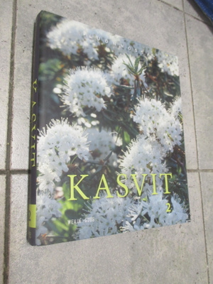 Mikko Piirainen : Kasvit 2  luonnossa