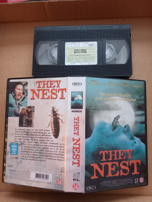 They nest  Hollanti [VHS]