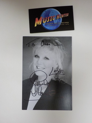 PETULA CLARK NIMIKIRJOITUS KUVASSA