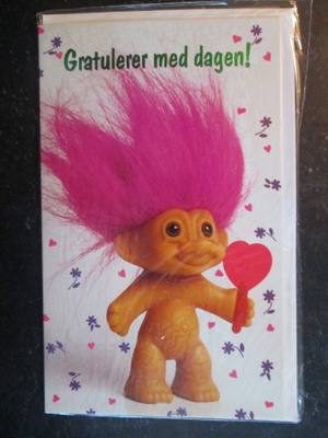 KULKEMATON TROLLI PEIKKOKORTTI TAITTOKORTTI MUOVEISSA
