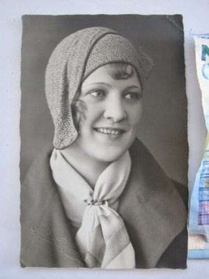 VANHA Valokuva Näyttelijä Kirsti Karhi + Nimmari? 1930